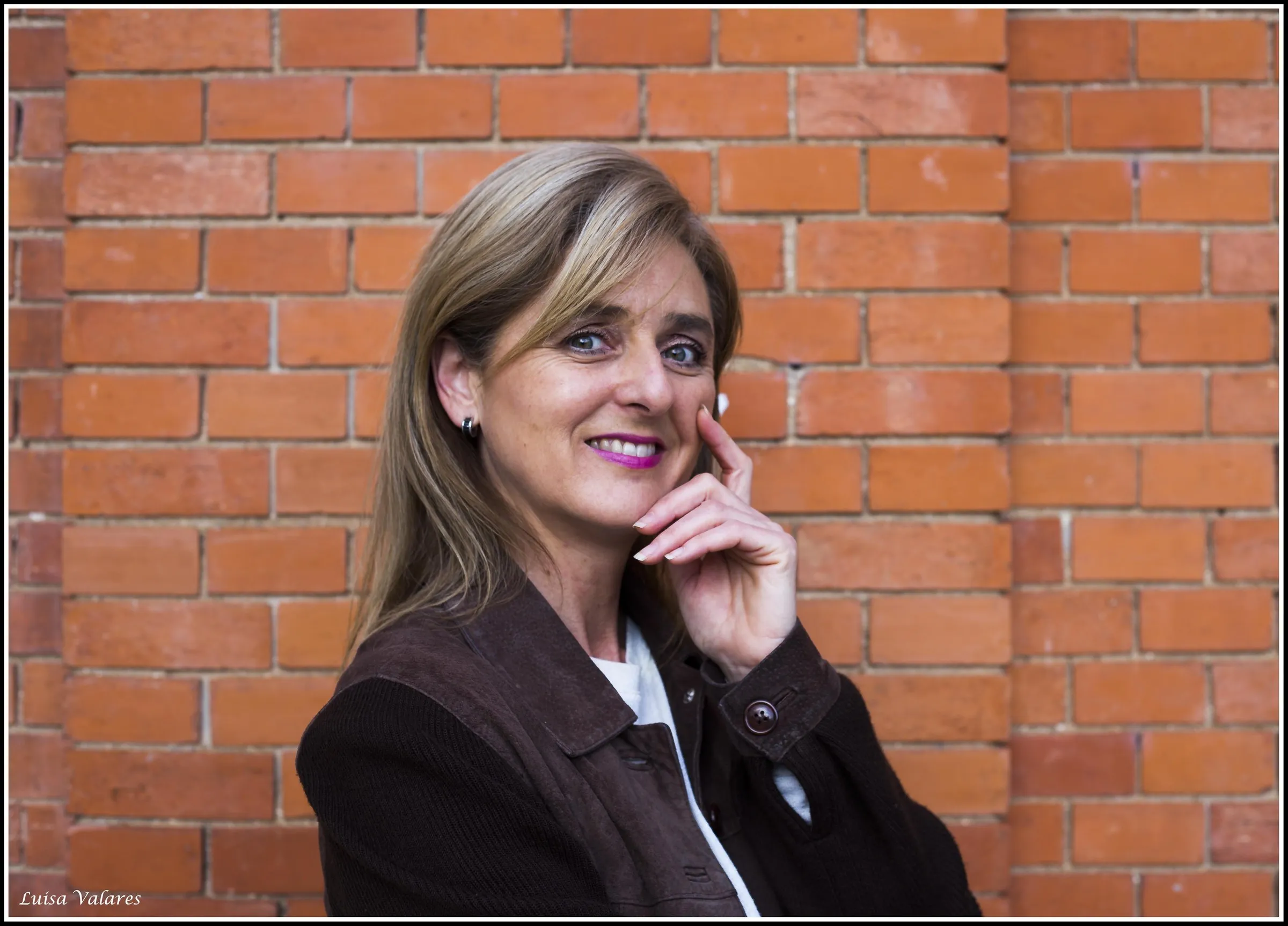 Luisa Valares — ladrillo menton