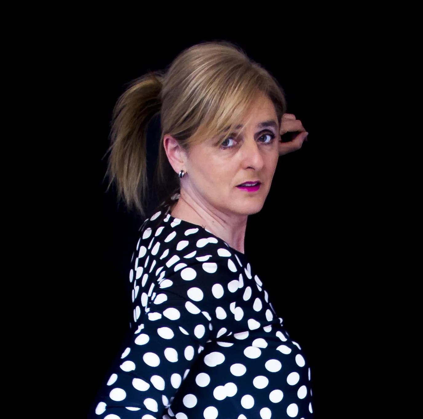 Luisa Valares — lunares giro